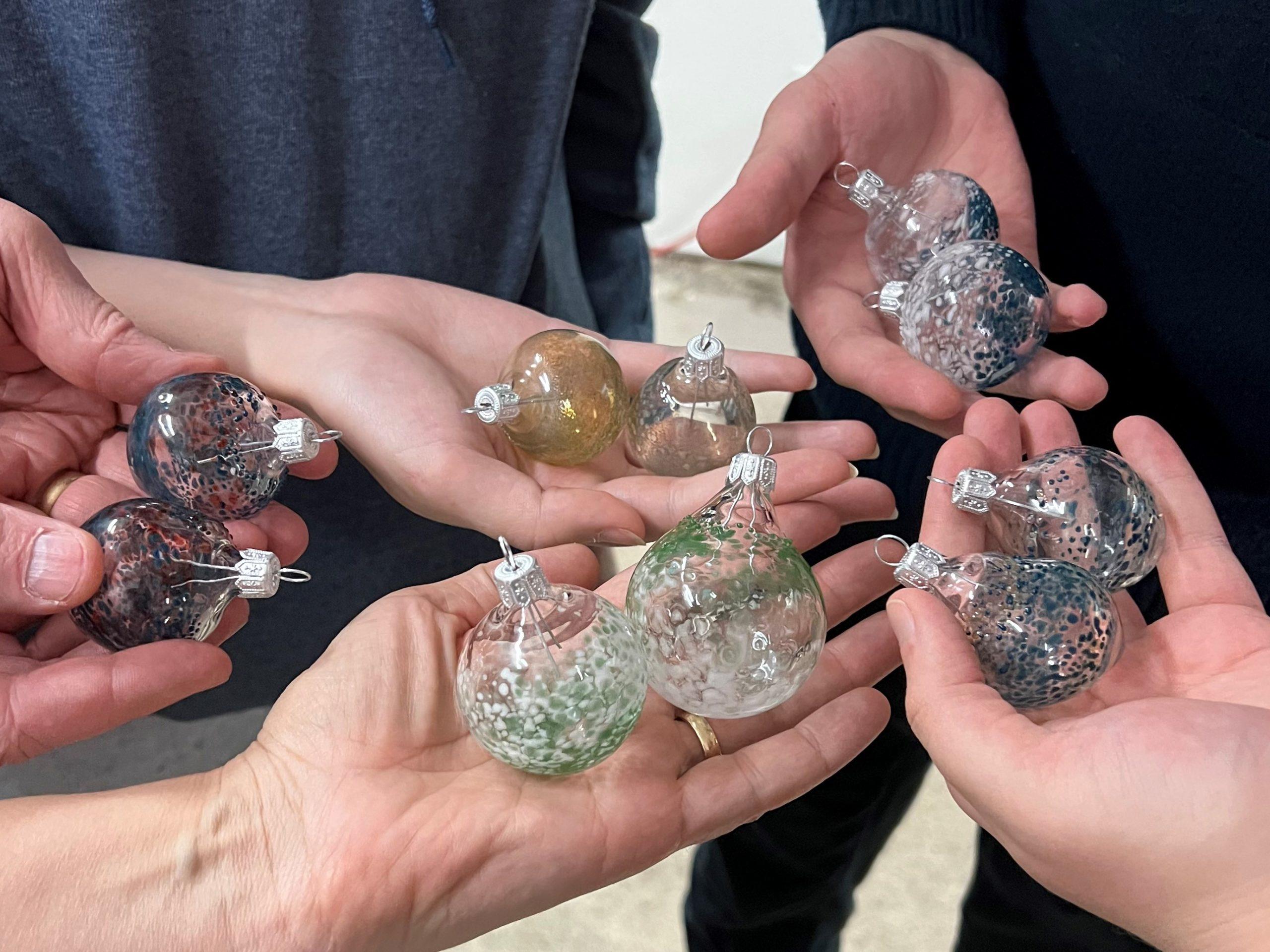 Holiday Ornament Glass Class